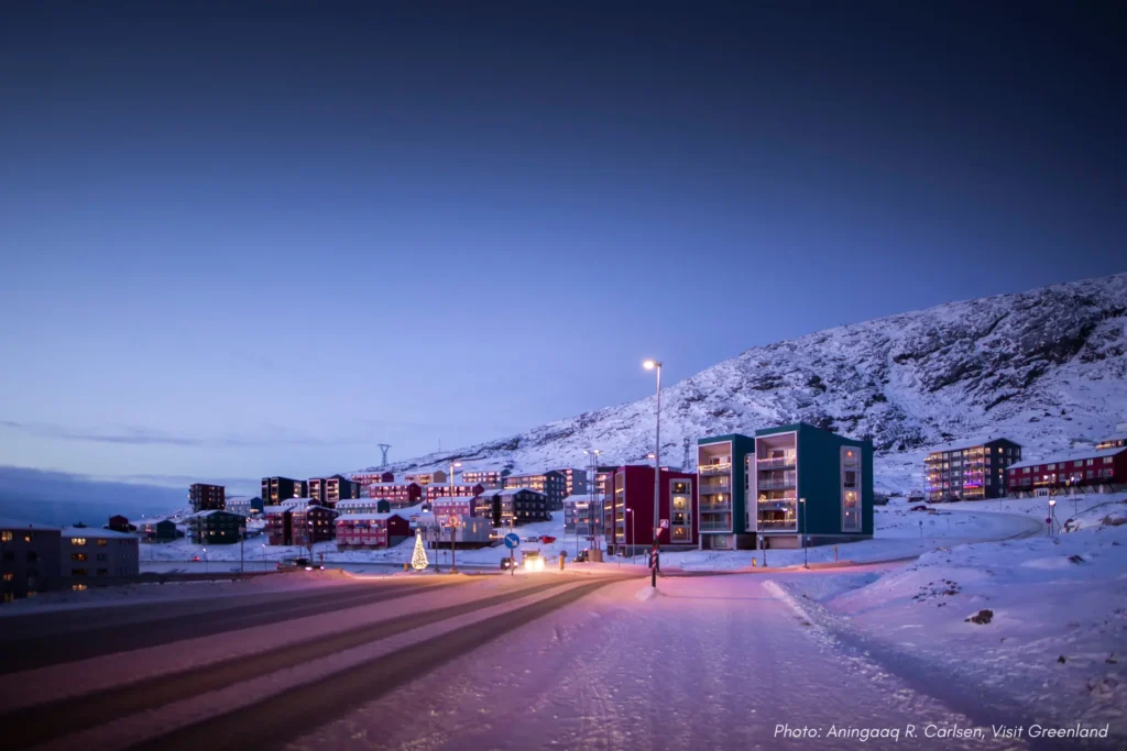 6. Christmas time around Qinngorput. - Photo by Aningaaq Rosing Carlsen - Visit Greenland