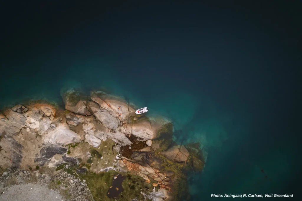 Fishing spot with Serano boat tour from above. Photo by Aningaaq R. Carlsen - Visit Greenland