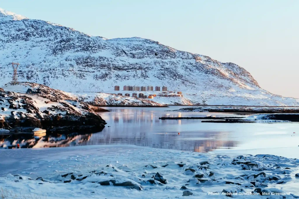 Sunset at Mt Ukusissat & Qinngorput. Photo - Rebecca Gustafsson , Visit Greenland