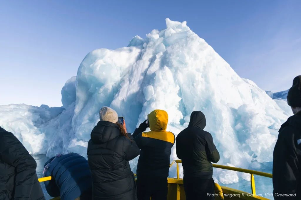 Copy of Right in front of the ice. Photo by Aningaaq Rosing Carlsen - Visit Greenland